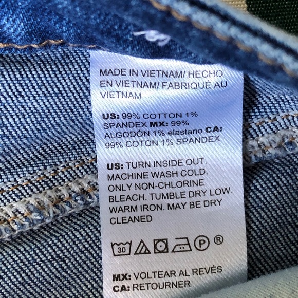 Chico’s High-Rise Straight-Leg Crops 6 - Picture 5 of 8